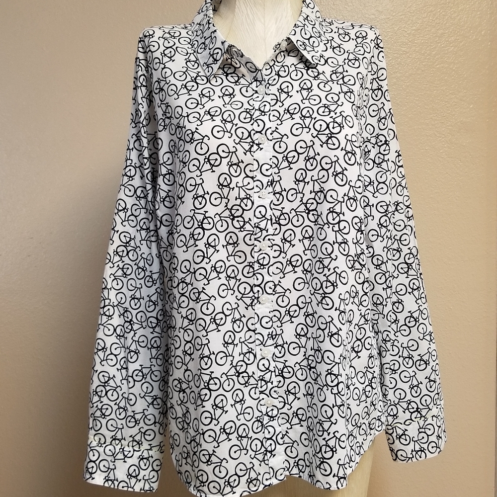 Crown & Ivy Road Bike Shirt - Picture 2 of 8